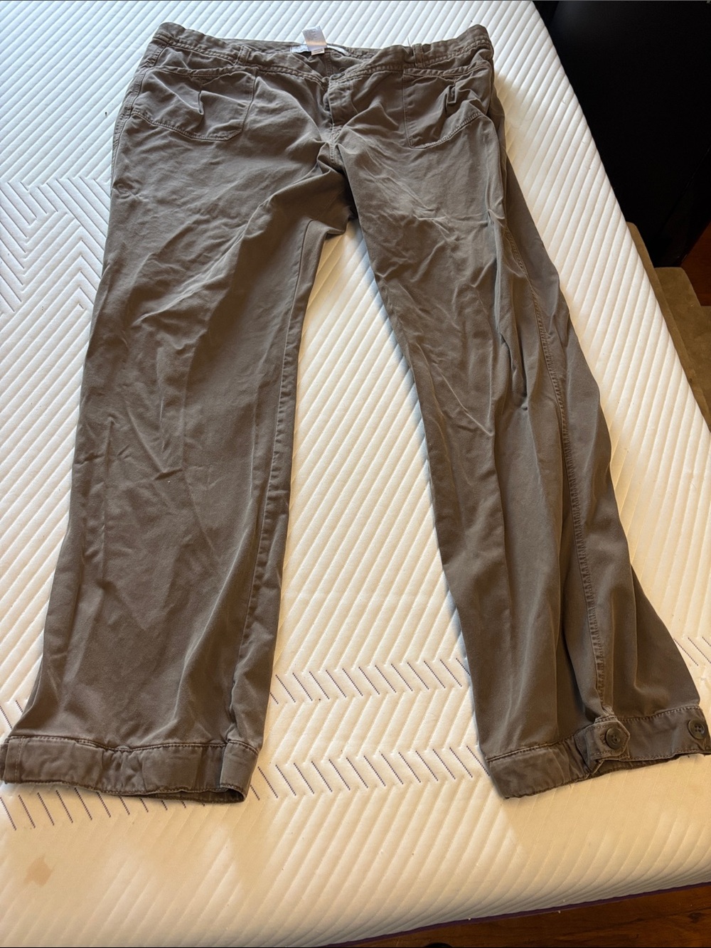Old Navy Straight Leg Pants in Taupe